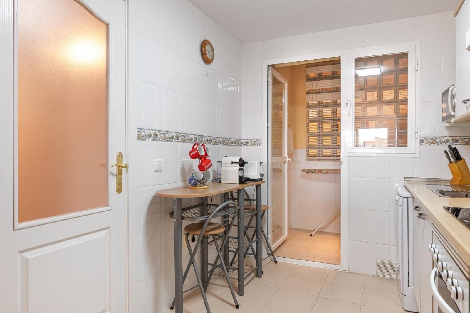 Apartamento Acogedor Con Vista Al Mar Malaga Bagian luar foto