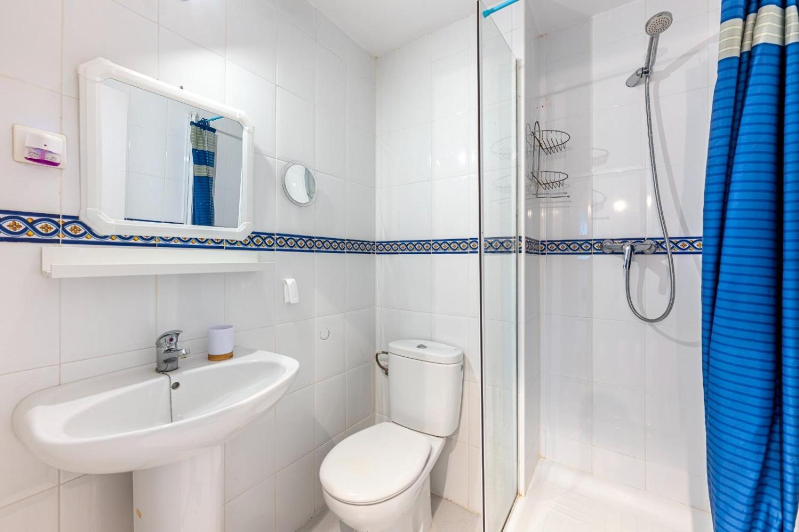 Apartamento Acogedor Con Vista Al Mar Malaga Bagian luar foto