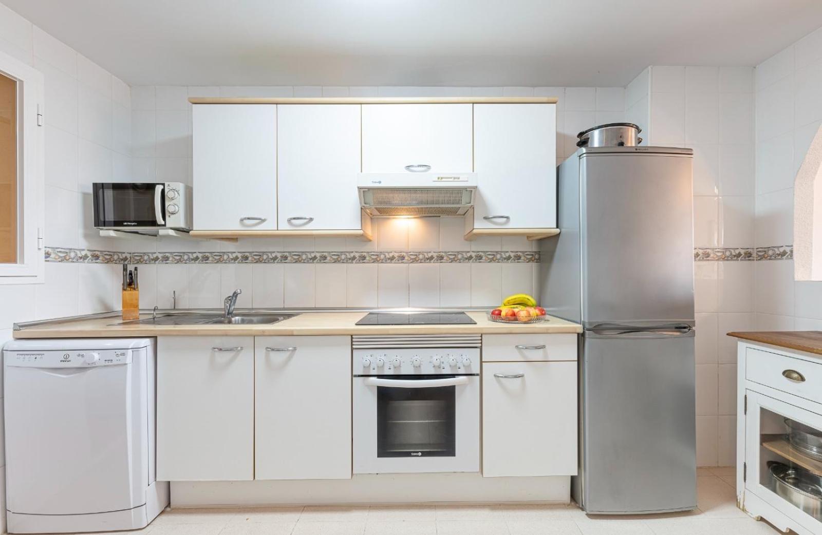 Apartamento Acogedor Con Vista Al Mar Malaga Bagian luar foto