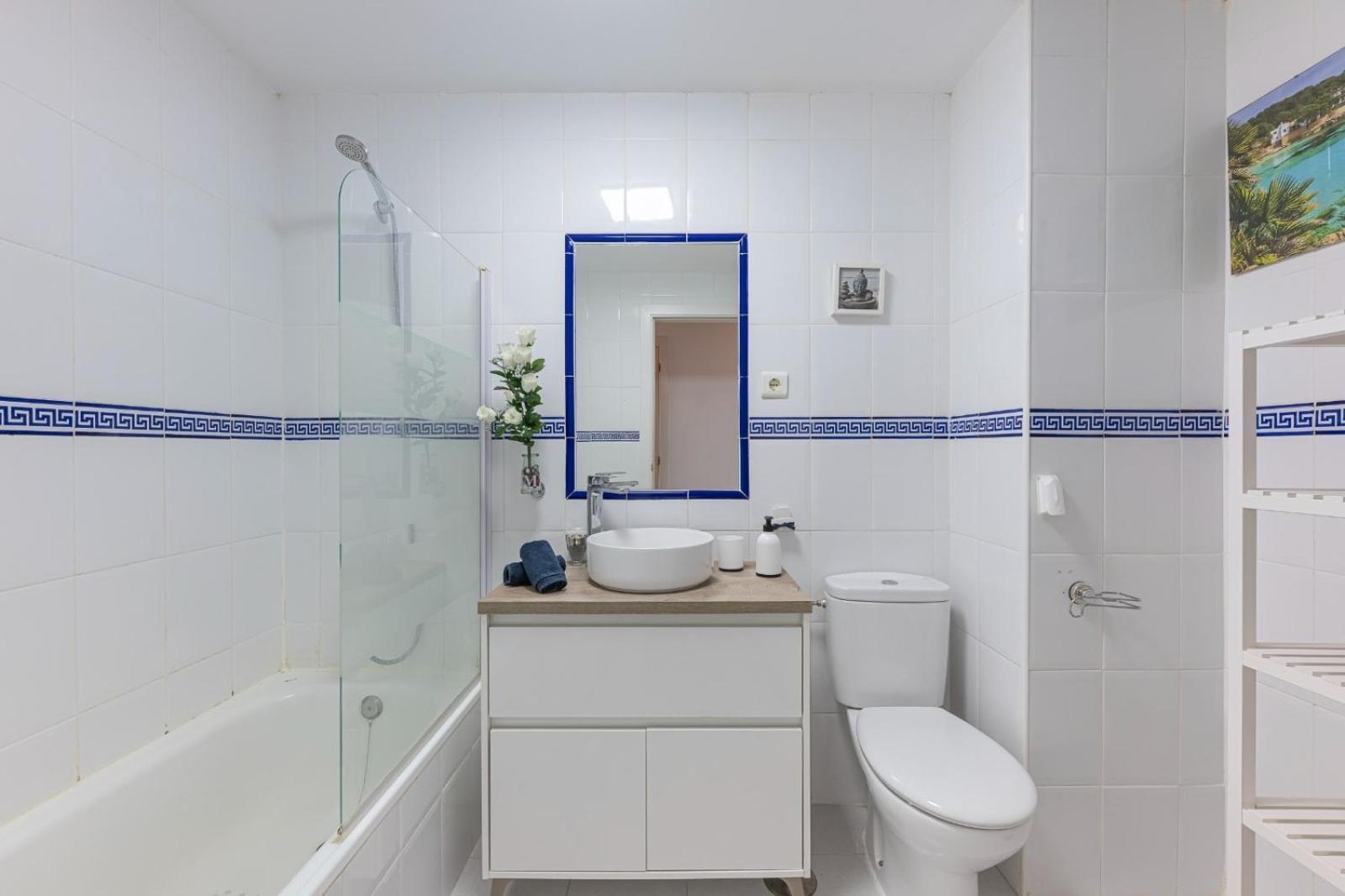 Apartamento Acogedor Con Vista Al Mar Malaga Bagian luar foto
